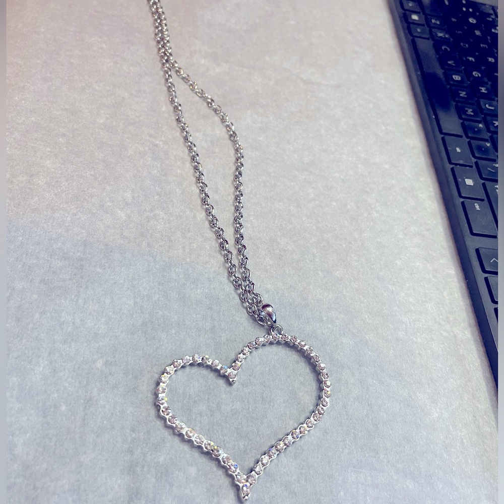 Large Heart Fashion Jewelry Necklace.